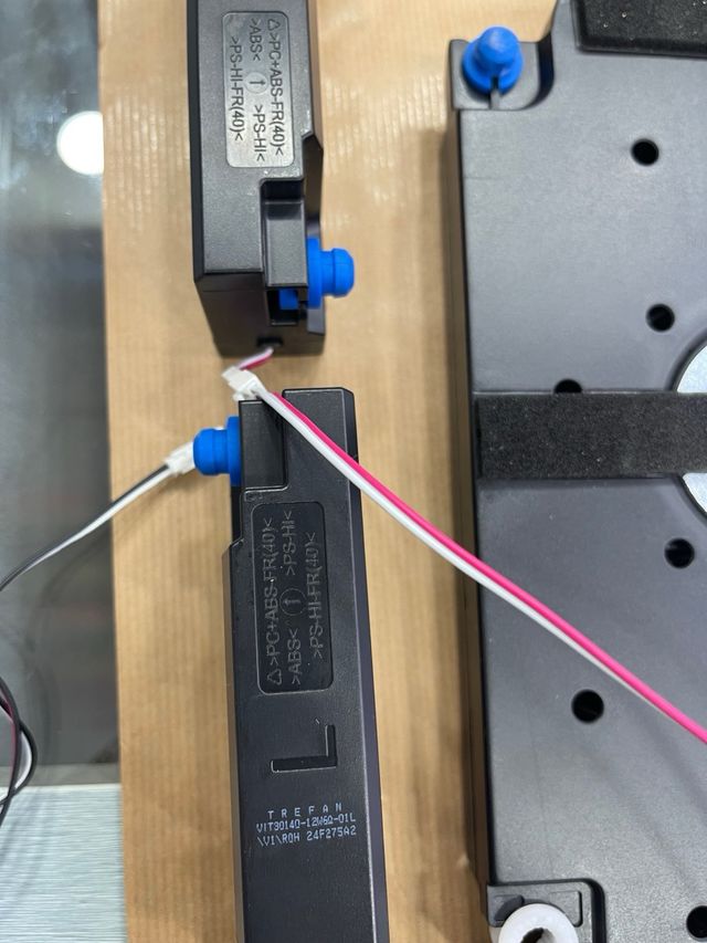 Placa Main Hisense TV 65U7KQ , pack con luces led