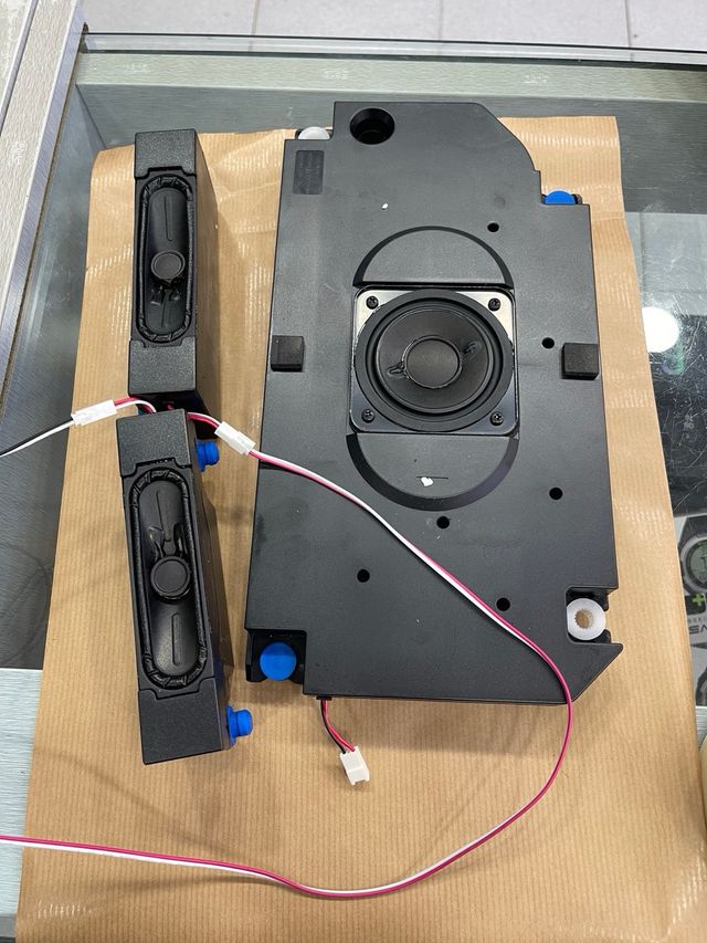 Placa Main Hisense TV 65U7KQ , pack con luces led