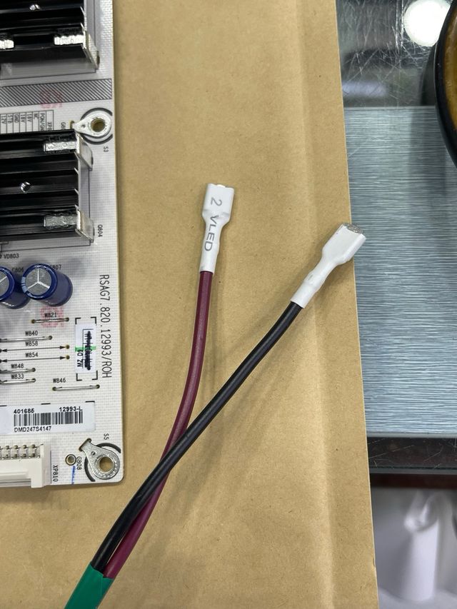 Placa Main Hisense TV 65U7KQ , pack con luces led