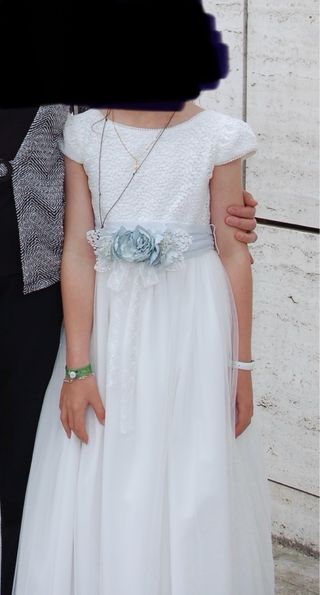 Vestido de Comunión con Fajín Azul Tizzas. 9-10