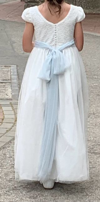Vestido de Comunión con Fajín Azul Tizzas. 9-10