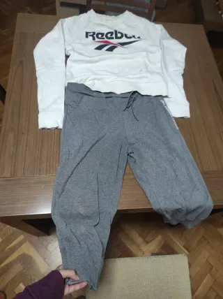 Conjunto Reebok Sudadera y Pantalón Domyos
