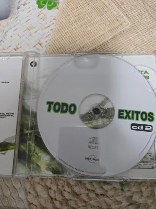 CD TODO EXITOS Los 50 Nº1 del Año
