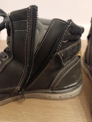 Botas Deichmann Negras y Grises