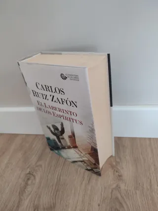El Laberinto de los Espíritus (Spanish Edition)