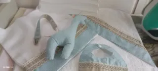 Set Bebé: Toalla, Babero y Peluche Jirafa