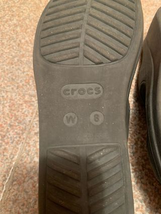 Sandalia Crocs Negro Mujer