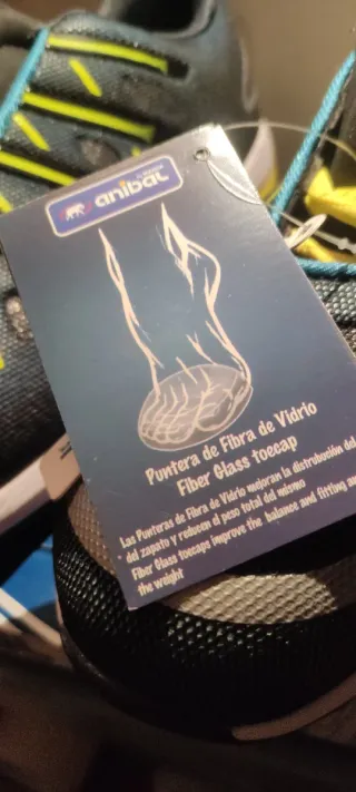 Zapatos de seguridad Anibal negros y azules