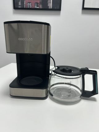Cafetera Cecotec Negra y Plateada