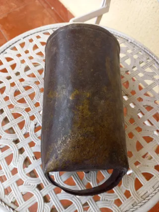 Cencerro antiguo.Grande