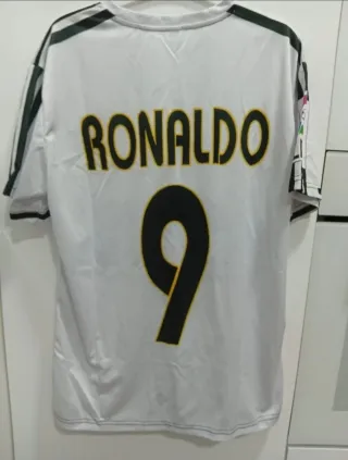 CAMISETA DE FUTBOL RETRO NUEVA