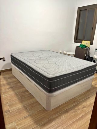 Liquidación: canapés y colchones armarios y sofas