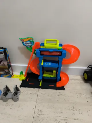 2 Pistas Hot Wheels Star Wars y Túnel