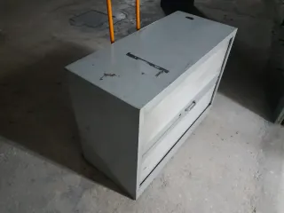 Armario metálico con persiana 102 x 45 x 75