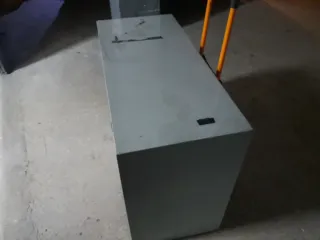 Armario metálico con persiana 102 x 45 x 75