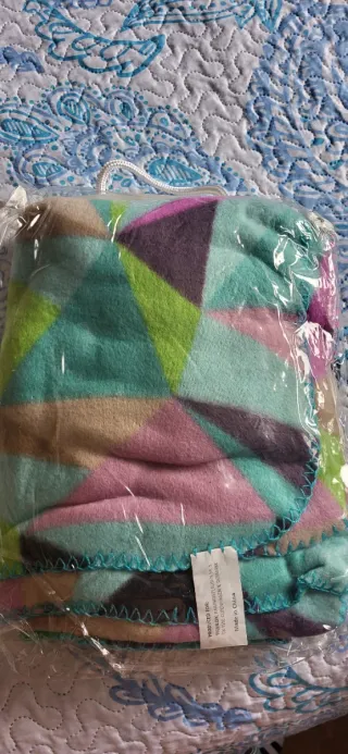 Manta pequeña de sofá multicolor