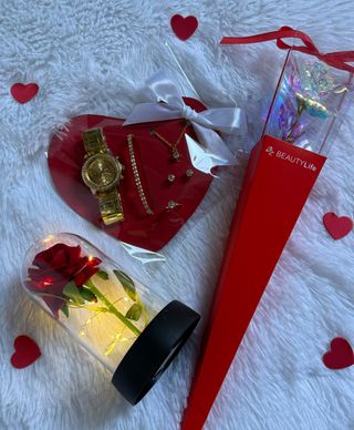 Set regalo San Valentín: Joyas y Rosa