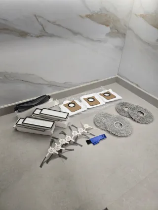 Xiaomi Robot Vacuum X20+ con repuestos