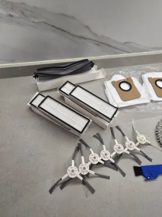 Xiaomi Robot Vacuum X20+ con repuestos