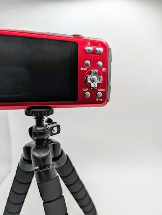 Cámara Panasonic Lumix FT30 Roja + Tarjeta SD 32GB