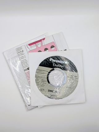 Cámara Panasonic Lumix FT30 Roja + Tarjeta SD 32GB