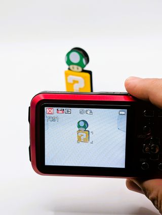 Cámara Panasonic Lumix FT30 Roja + Tarjeta SD 32GB