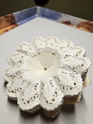 28 Centrini Carta Bianchi 12 cm per composizioni