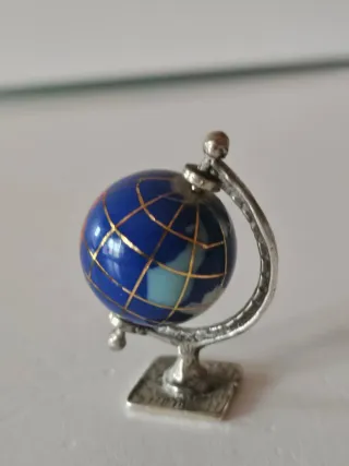 Bola del mundo plata y esmaltes