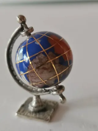 Bola del mundo plata y esmaltes