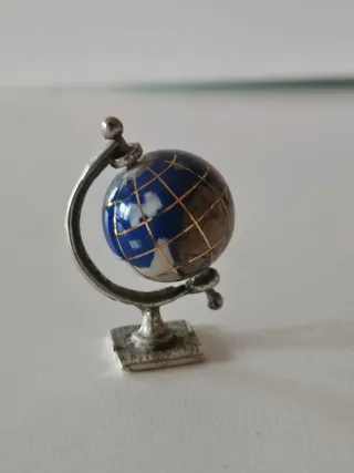 Bola del mundo plata y esmaltes