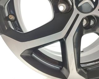 Citroen 2423651 39228528 llanta c3 aircross