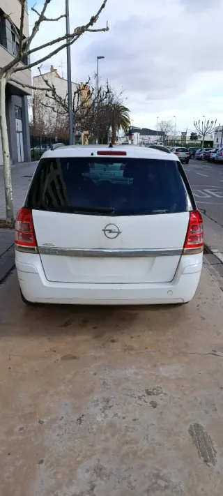Opel Zafira 2012. Solo venta en persona