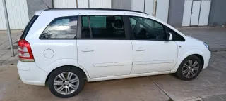 Opel Zafira 2012. Solo venta en persona