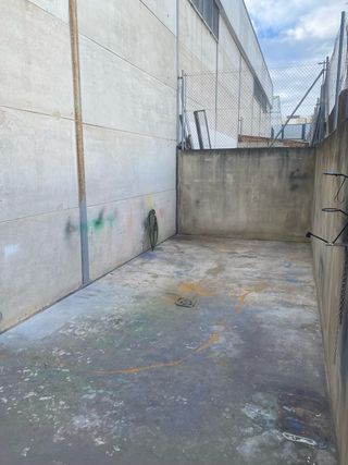 Se alquila nave industrial