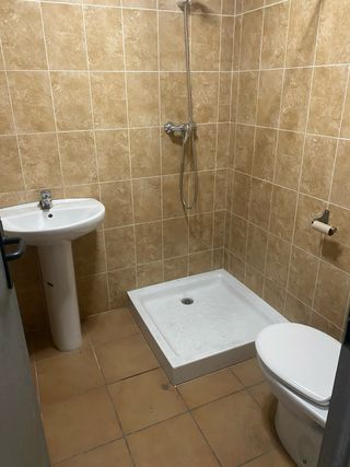 Se alquila nave industrial