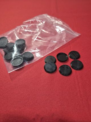 Pack de 25 peanas / bases redondas de 25 mm