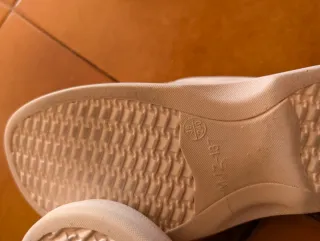 Zuecos ANA blancos mujer