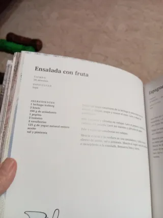 Ensaladas y crudités (Cocina vegetariana) (Span...