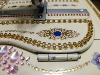 Máquina de coser Singer 12K decorada