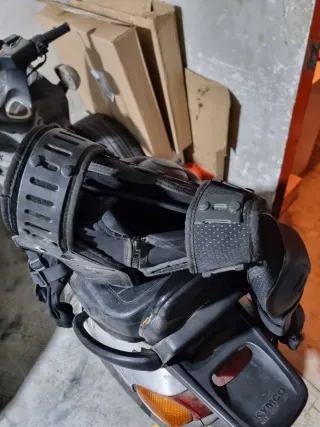 Peto Enduro Xfour Negro