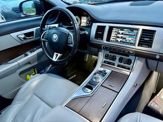 Jaguar XF 2013 motor 3.0D V6 con 241cv