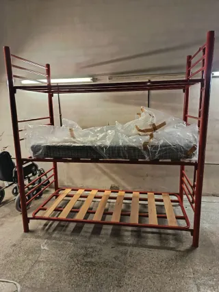 Literas metálicas y de madera