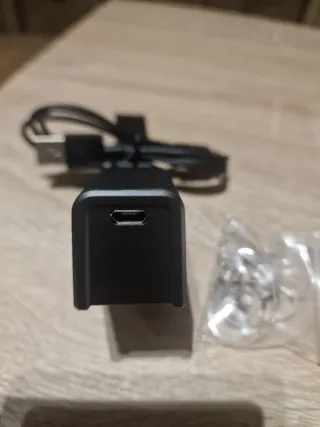 Cargador PLANTRONICS 3200 y repuestos auricular