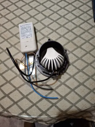 Focos empotrables Guzzini T894