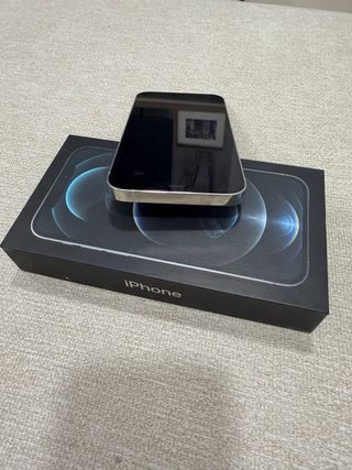 iPhone 12 Pro 128GB-Impecable-Con caja y fundas