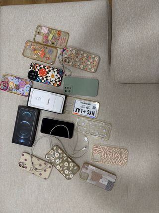 iPhone 12 Pro 128GB-Impecable-Con caja y fundas