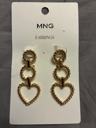 Pendientes de Mango dorados diseño corazón largos