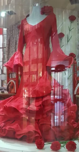 Traje de Flamenca Espectacular de Pasarela Rojo