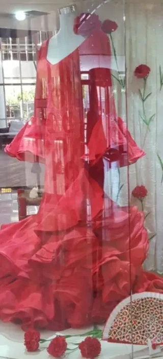 Traje de Flamenca Espectacular de Pasarela Rojo