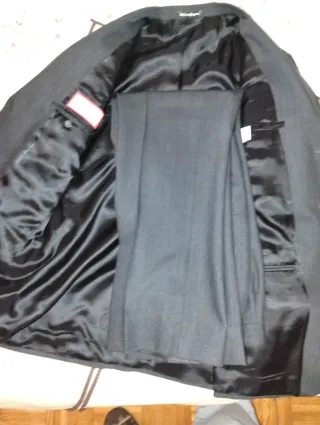 Traje Emidio Tucci gris sin estrenar. Talla 48. L